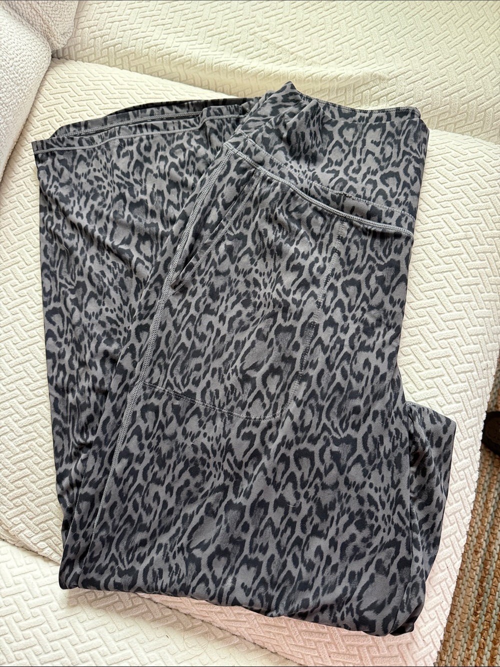 2 pairs of HALARA NWTLeopard Boot Cut Pants in tan and BlacK/Gray and Black - Picture 6 of 6